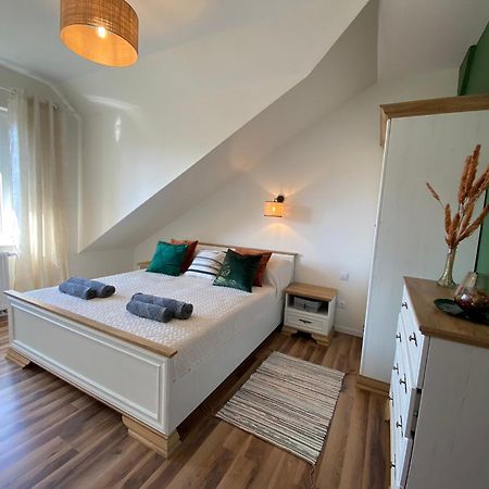 Apartament Malicia ปุกสค์ ภายนอก รูปภาพ